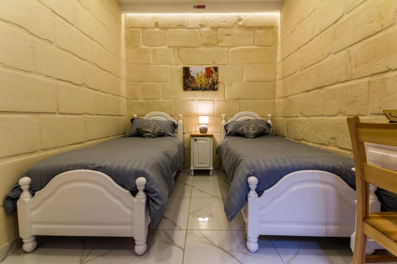 Ta' Gilard - Lovely Renovated Holiday Home Żabbar Extérieur photo