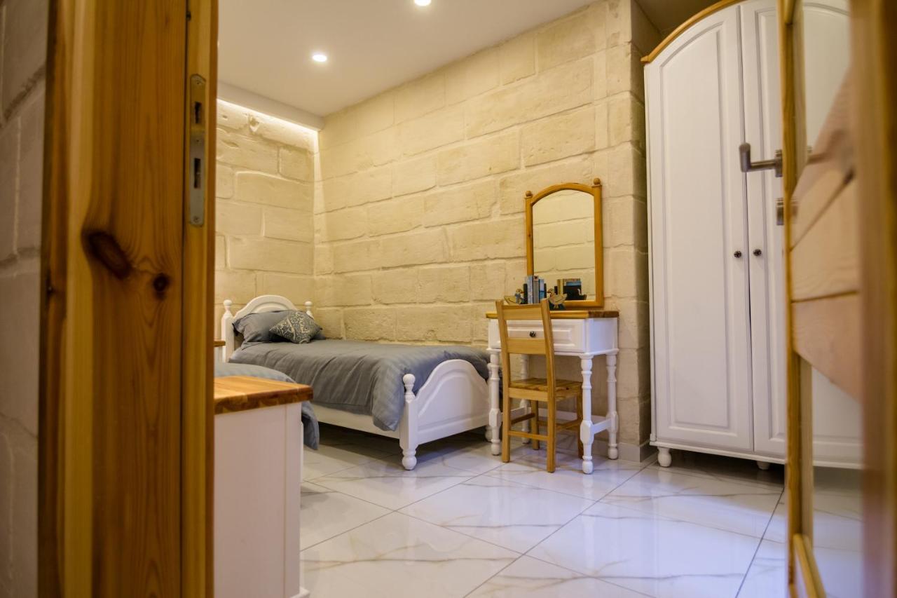 Ta' Gilard - Lovely Renovated Holiday Home Żabbar Extérieur photo